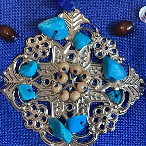 Coldwater Creek Blue Linen Blouse Turquoise Beads Sz. 10 - Picture 2 of 14